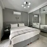 Cozy Apartment Near Cleopatra Beach