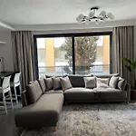 Cozy Apartment Near Cleopatra Beach