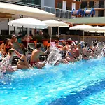 Club Bayar Beach Hotel