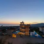 Villa - Luxux - Rooftop - Terrasse - Whirlpool - Pool