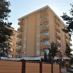 Cleopatra Tac Hotel