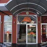 Cozmina Apart Hotel