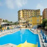 Grand Paradise Hotel