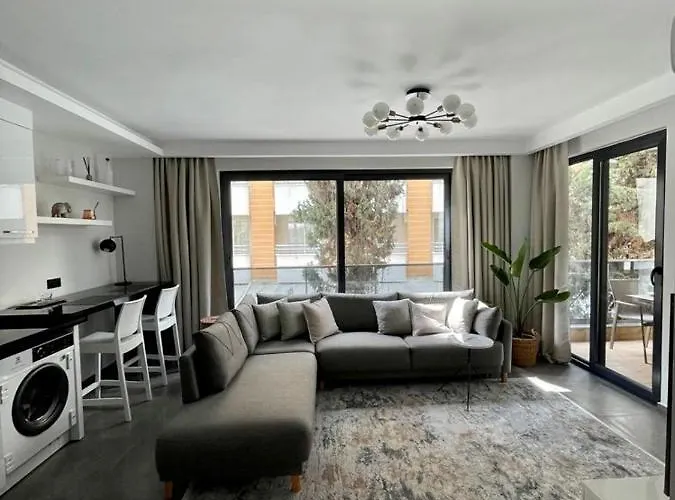 Cozy Apartment Near Cleopatra Beach