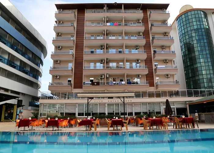 Club Bayar Beach Hotel