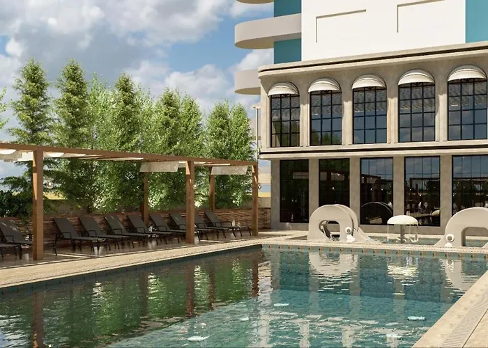 Club Big Blue Suit Hotel