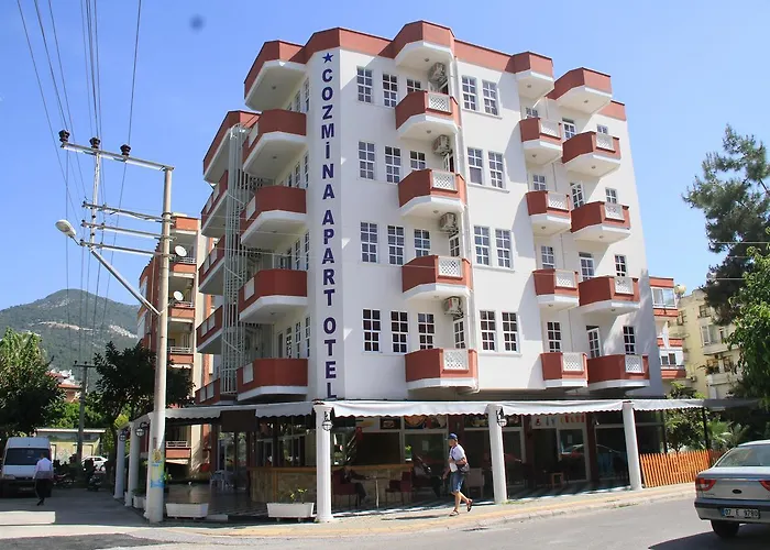 Cozmina Apart Hotel