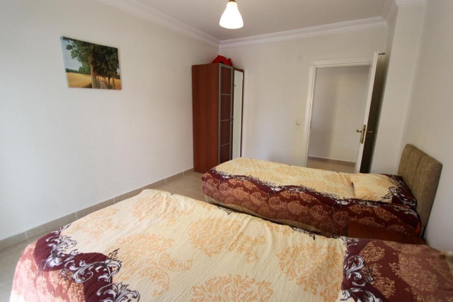 Apartment Banana A *
