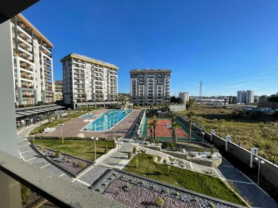 Emerald Paradise Apartment *