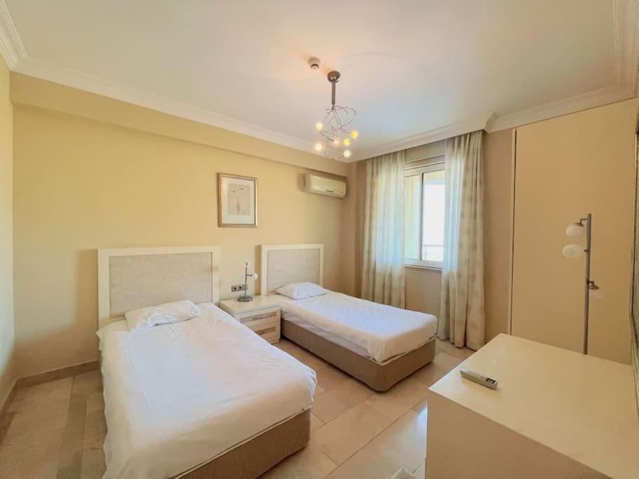 Gold 5 Star 2+1 Sea View And Aqua Park *