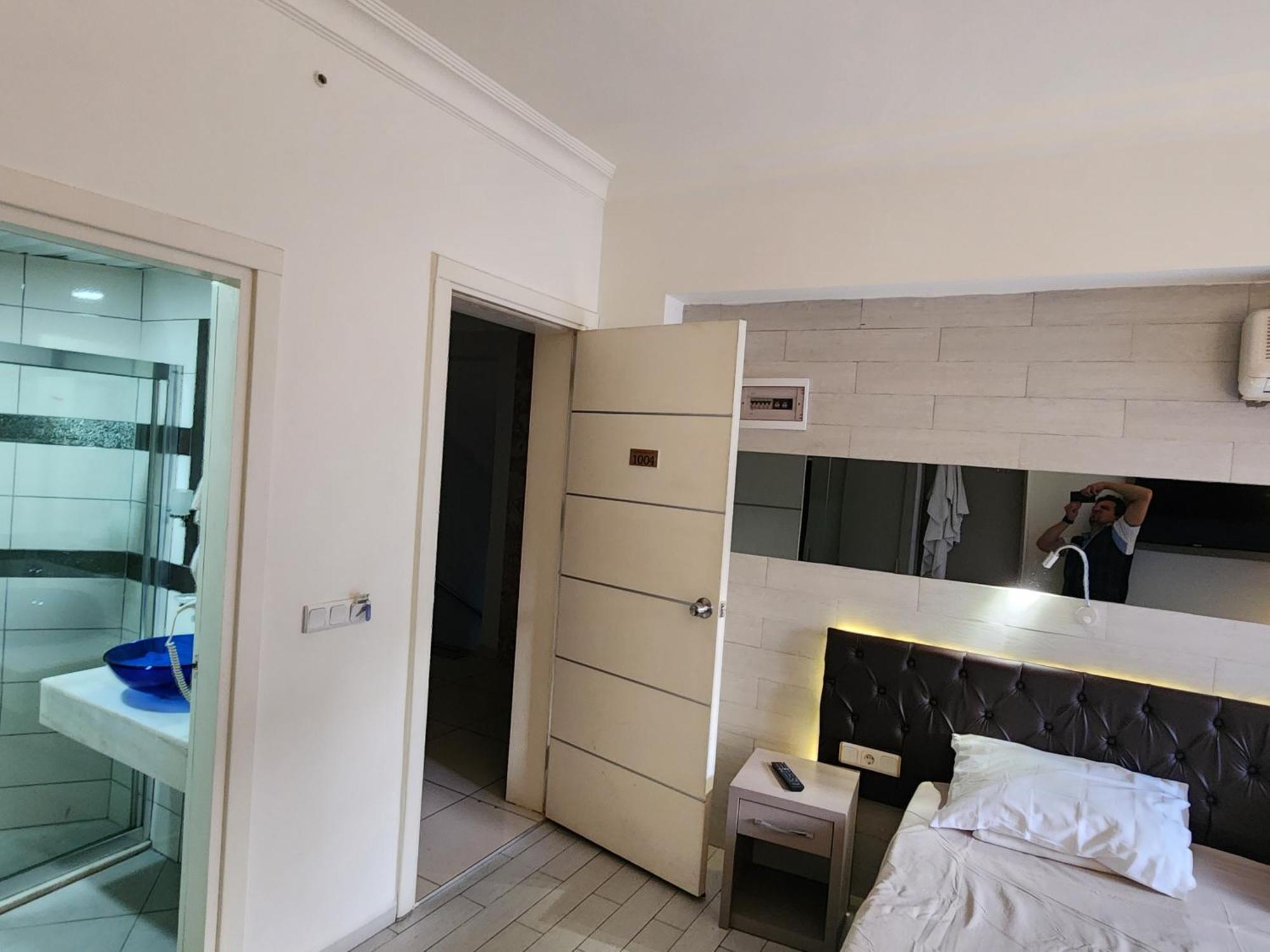 Cleopatra Hotel 3*