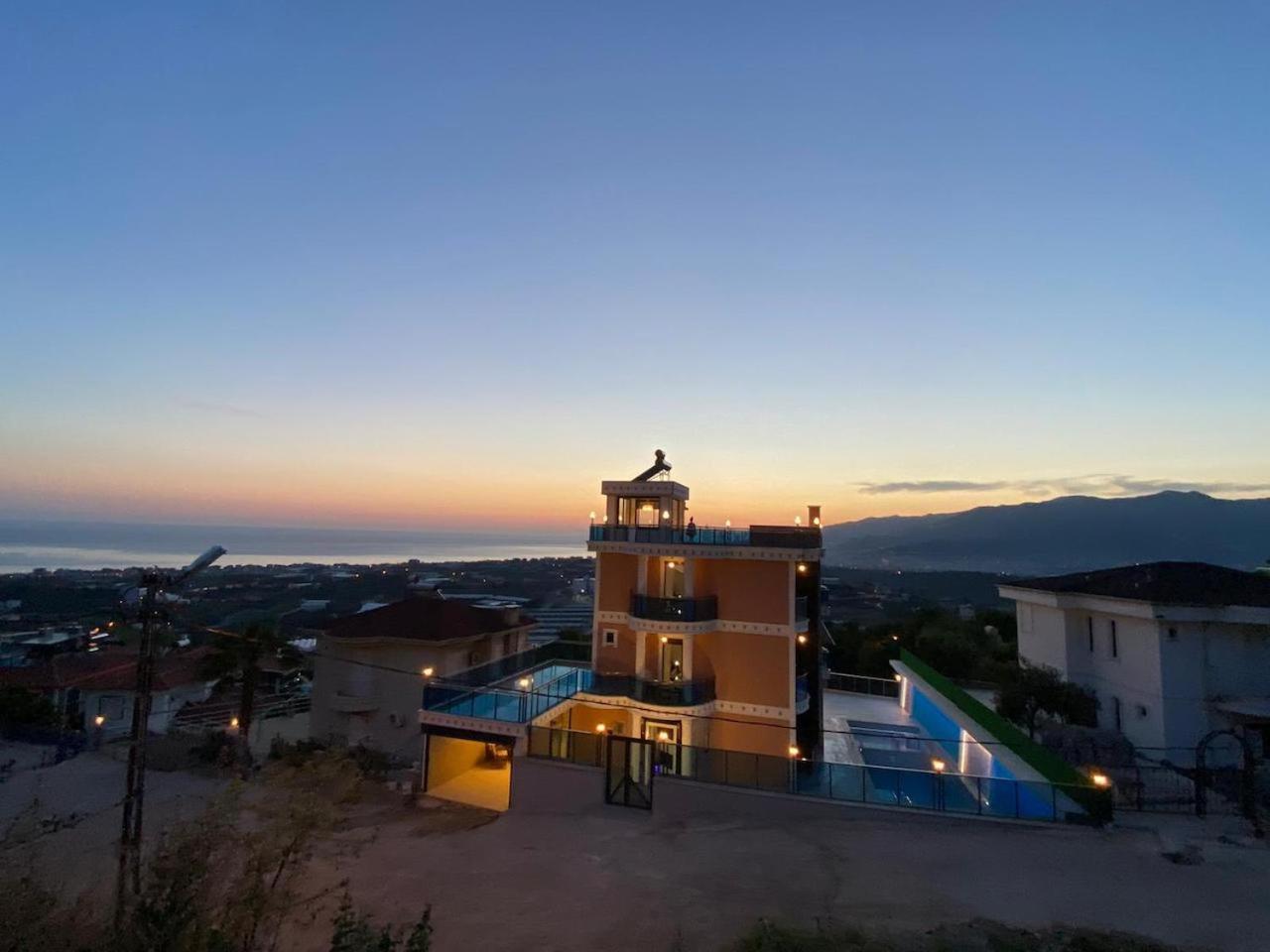 Villa - Luxux - Rooftop - Terrasse - Whirlpool - Pool *