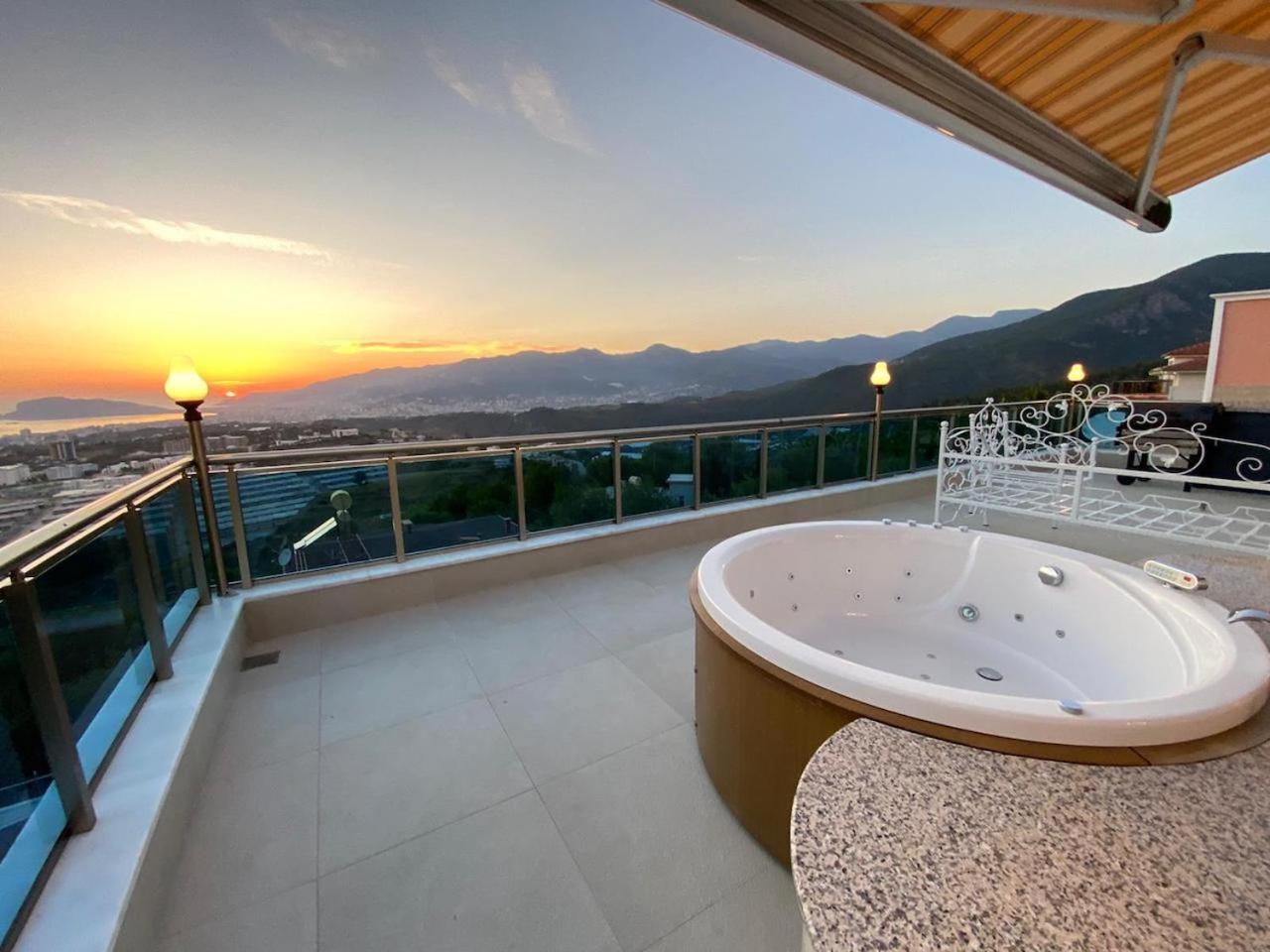 - Luxux - Rooftop - Terrasse - Whirlpool - Pool *