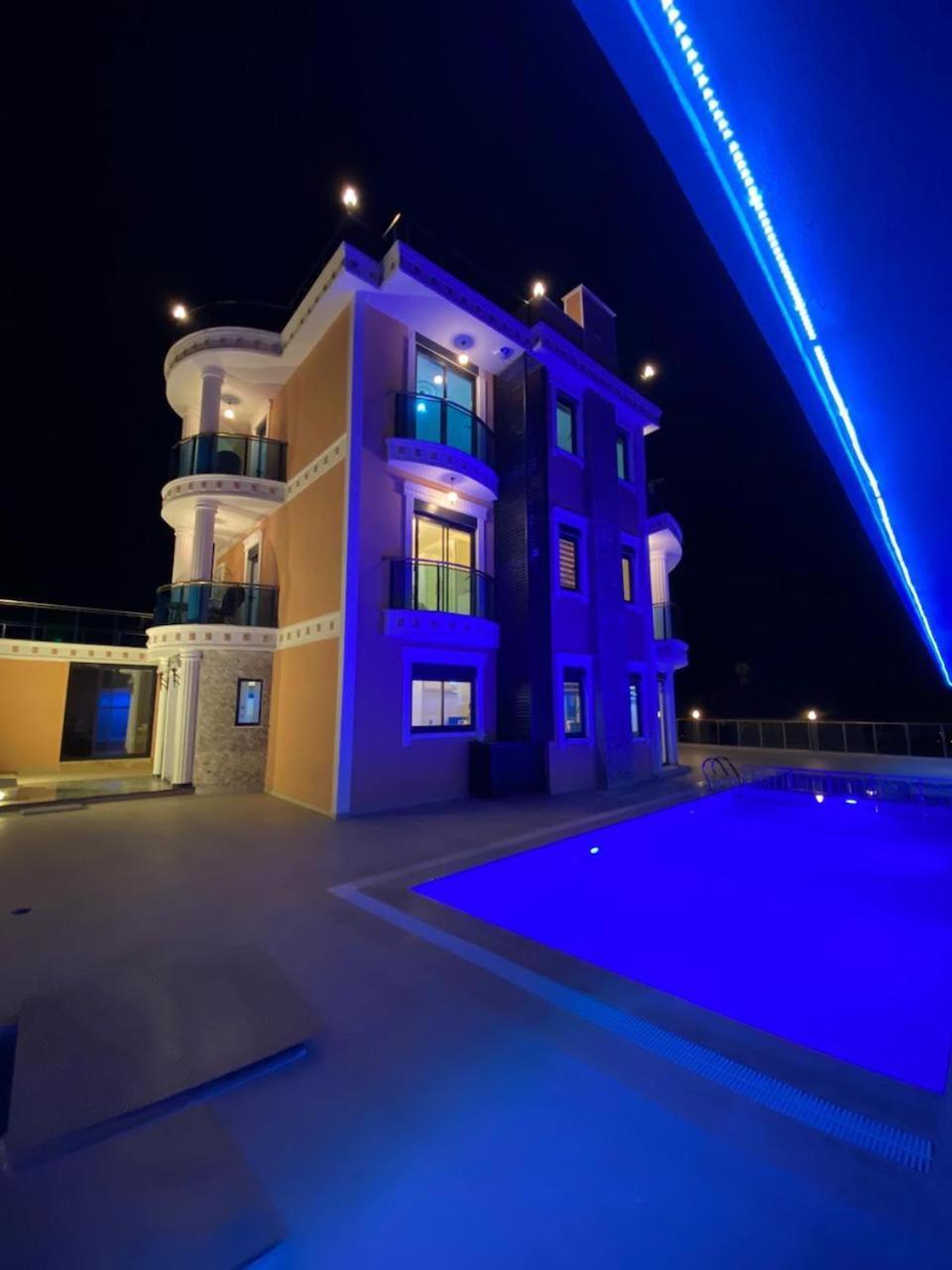 - Luxux - Rooftop - Terrasse - Whirlpool - Pool