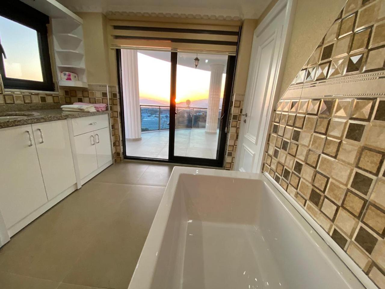 Villa - Luxux - Rooftop - Terrasse - Whirlpool - Pool Alanya