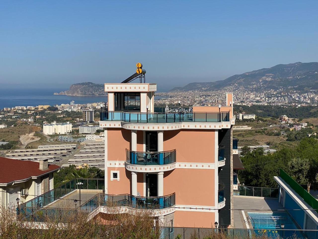 Villa - Luxux - Rooftop - Terrasse - Whirlpool - Pool *
