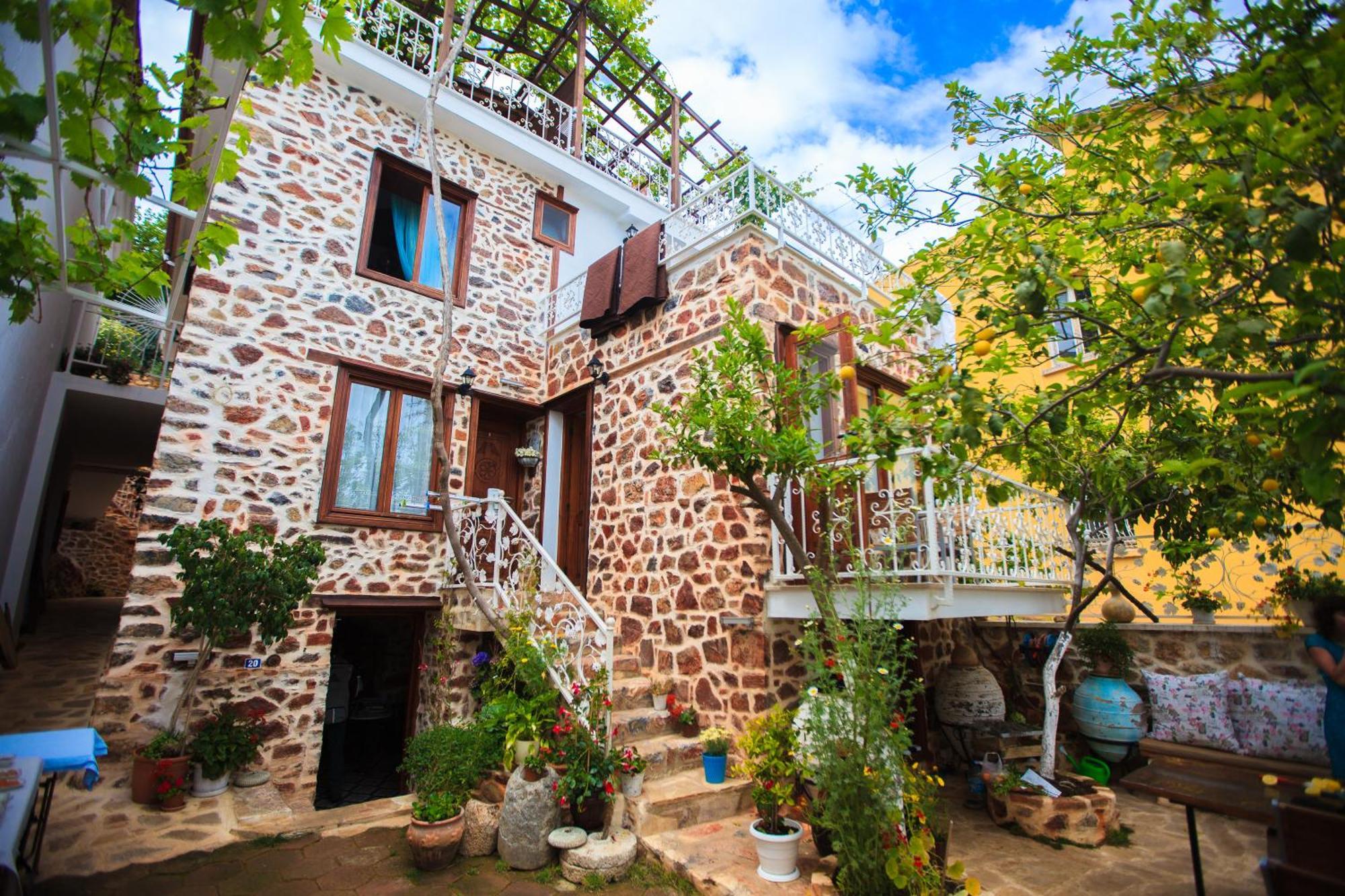 Hotel Lemon Villa Hotel (Adults Only) 3*