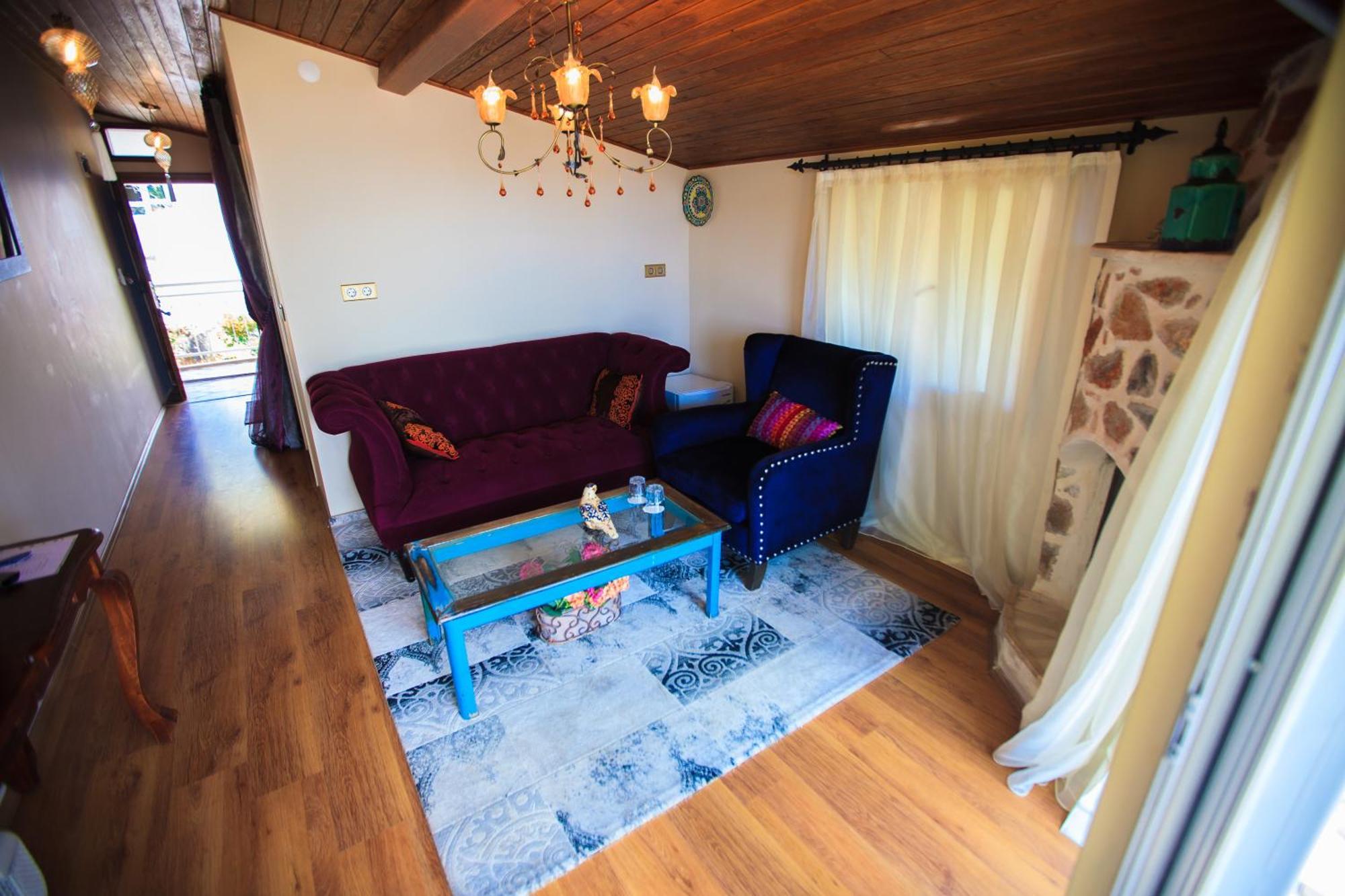 Lemon Villa Hotel (Adults Only) 3*
