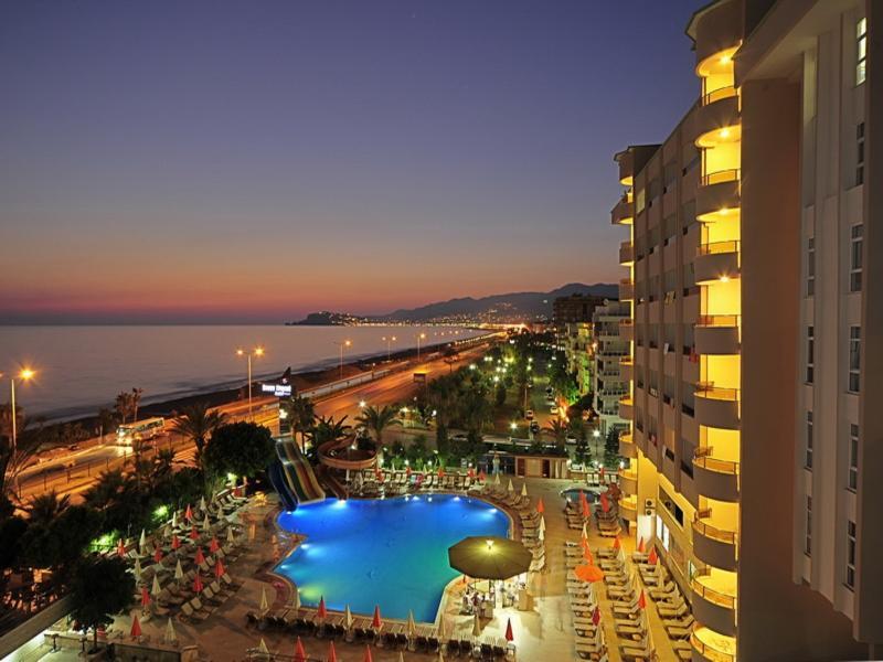 Hotel Armas Prestige
