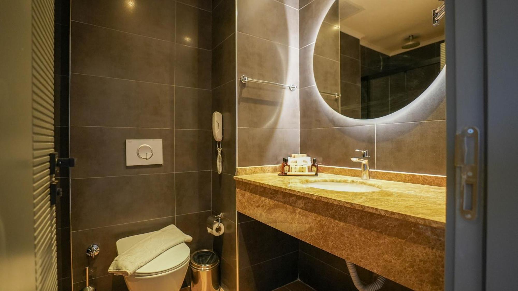 Hotel Ada Port Adults Only *