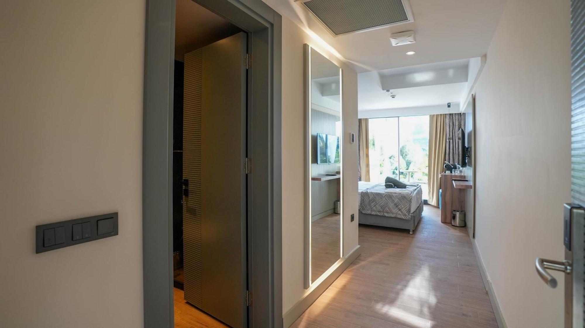 Ada Port Adults Only Hotel