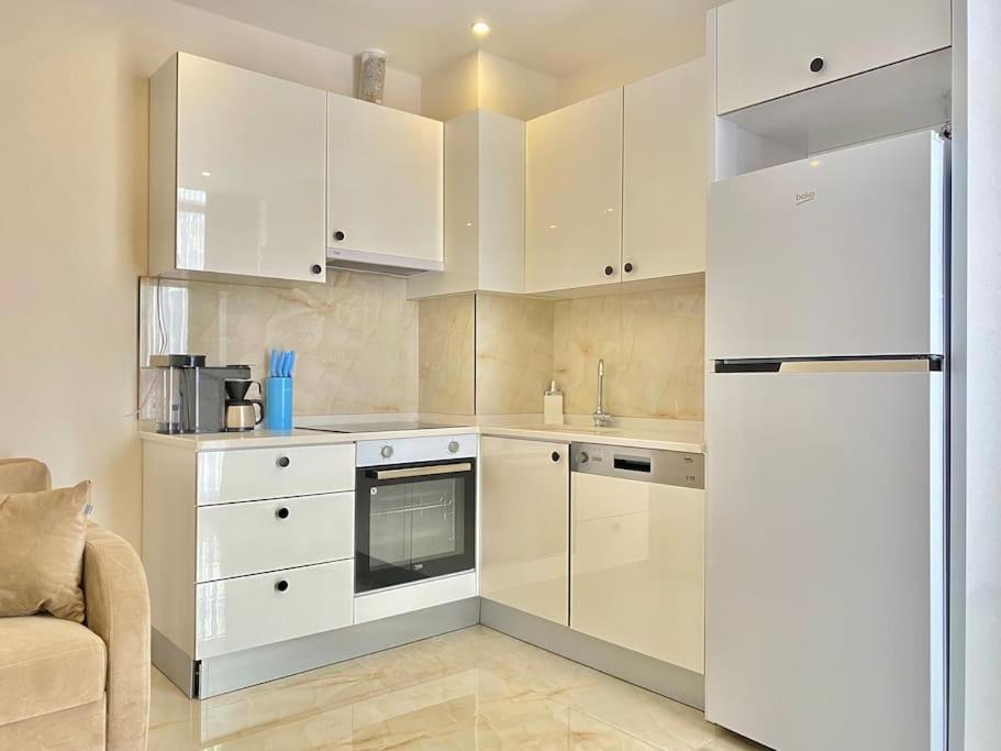 Rose 6 Comfort Living At Cleopatra Apartment Alanya