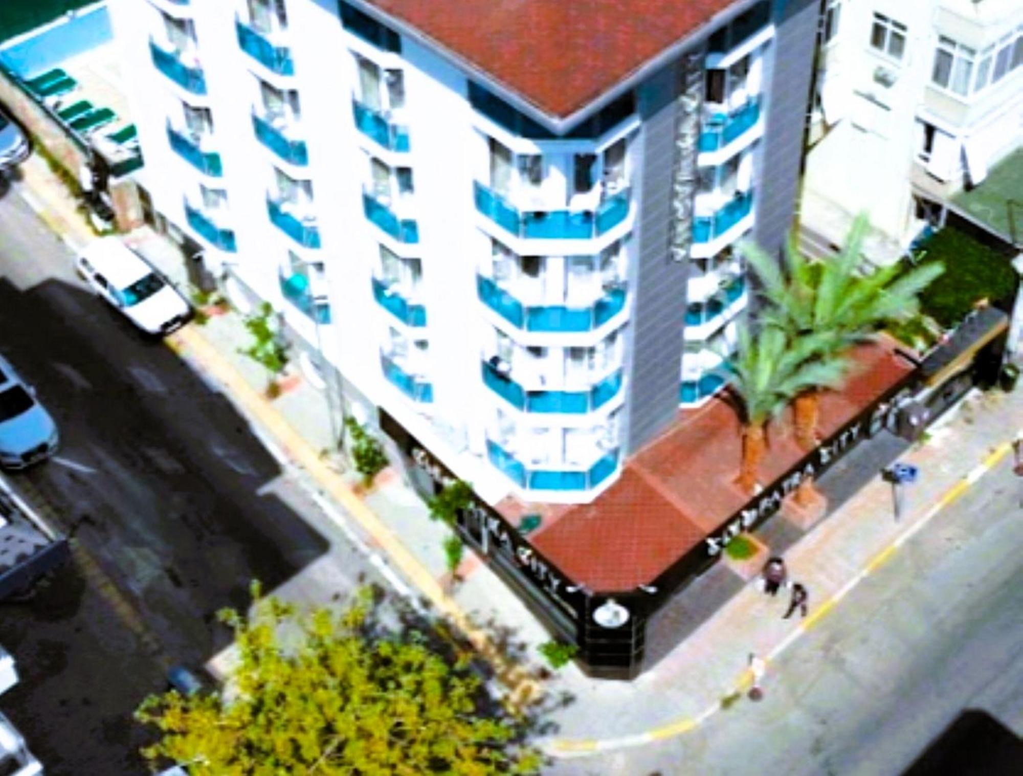 Hotel Cleopatra