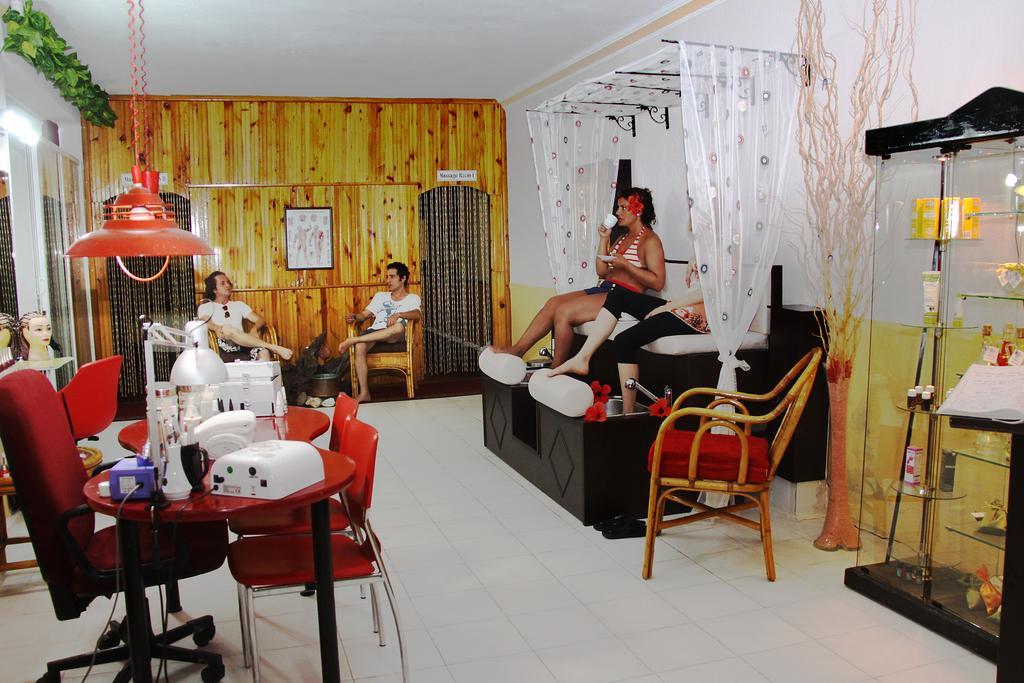 Otel Exenia 3*