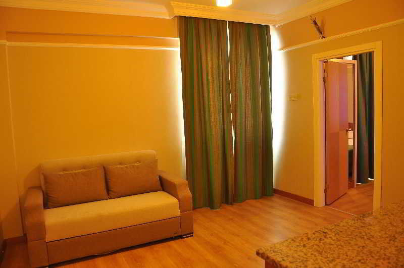 Cleopatra Tac Hotel