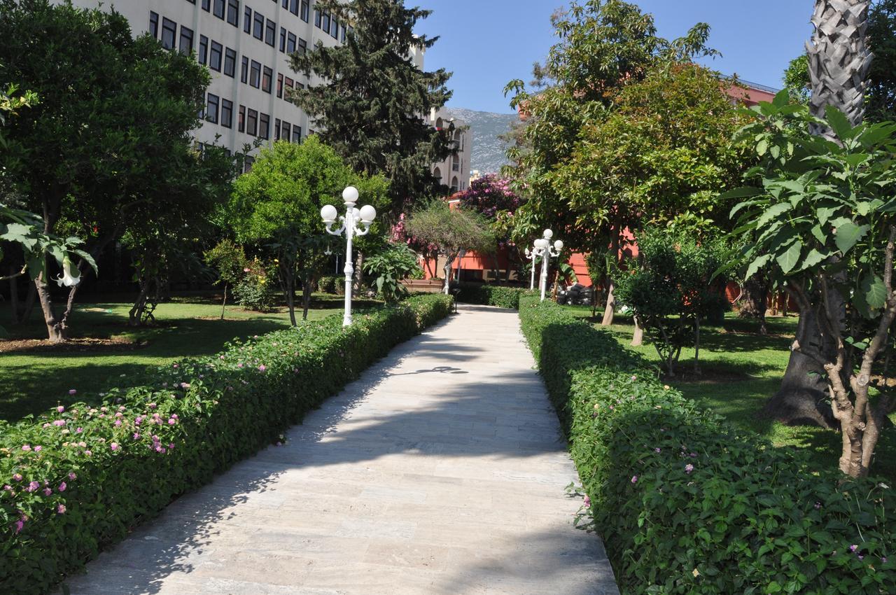 Hotel Deha 3*