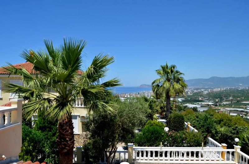 Villa Gold Bau 2