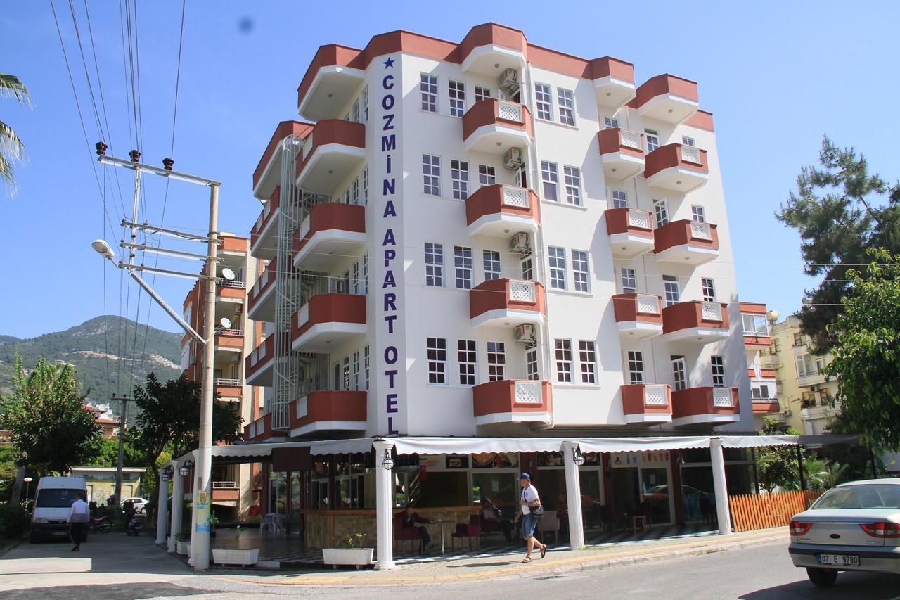 Hotel Cozmina Apart *