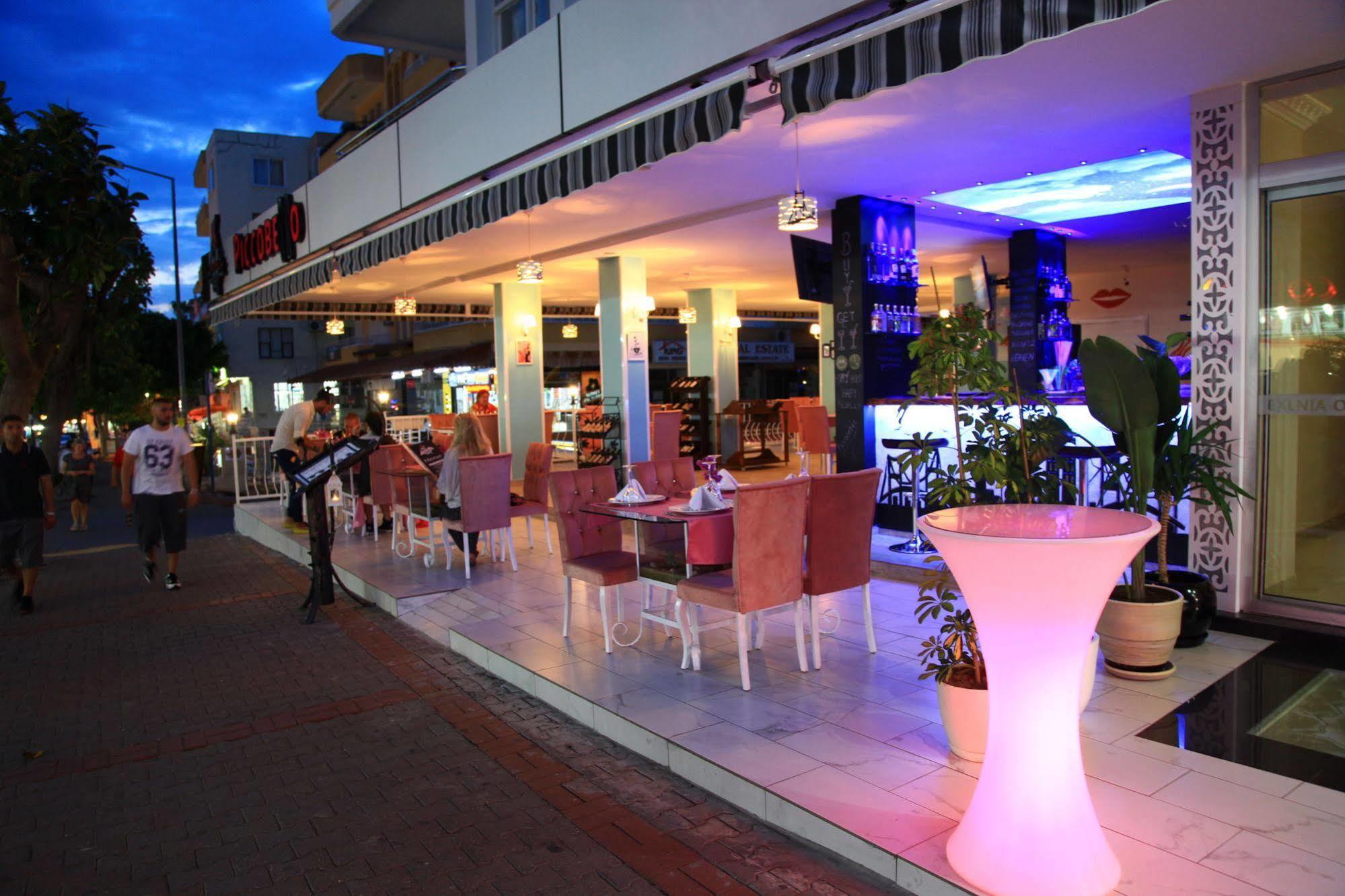 Otel Exenia