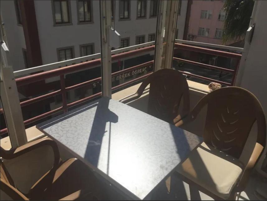 Kleopatra Separate Apartment