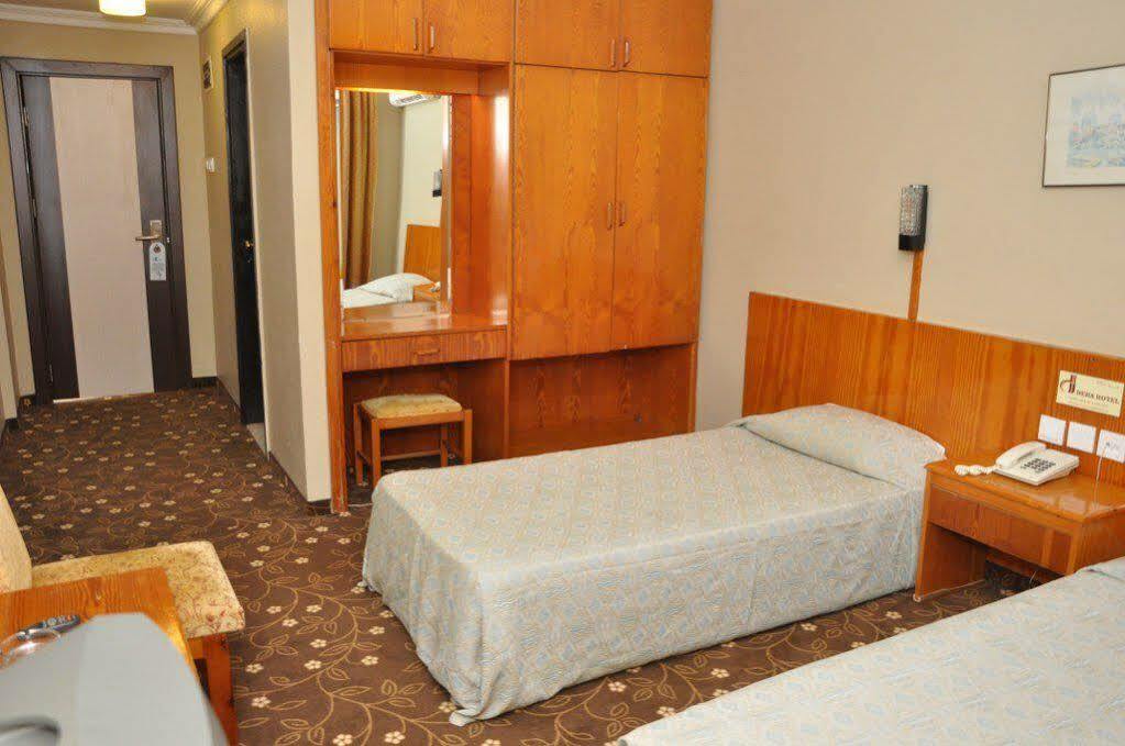 Deha Hotel