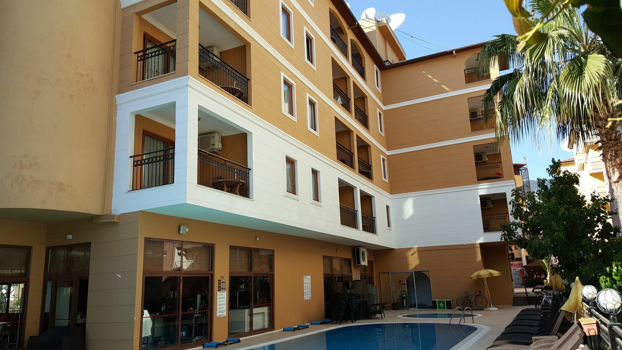 Hotel Kleopatra Togan 4*