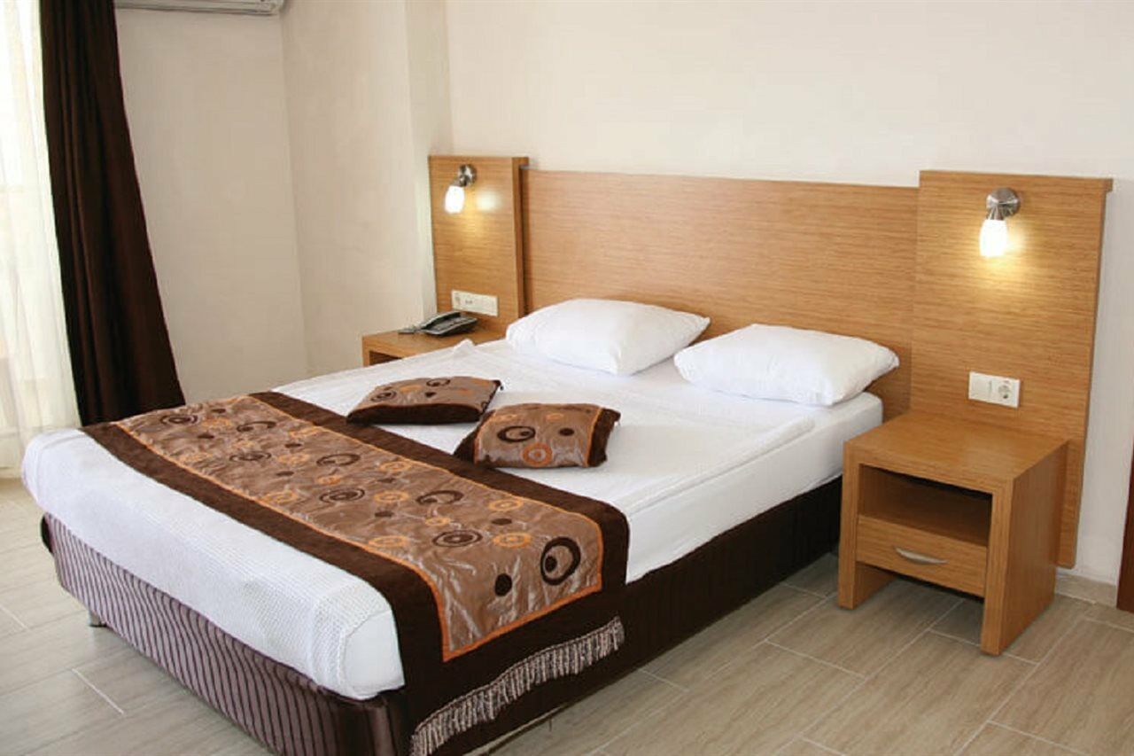Hotel Armas Prestige 5*