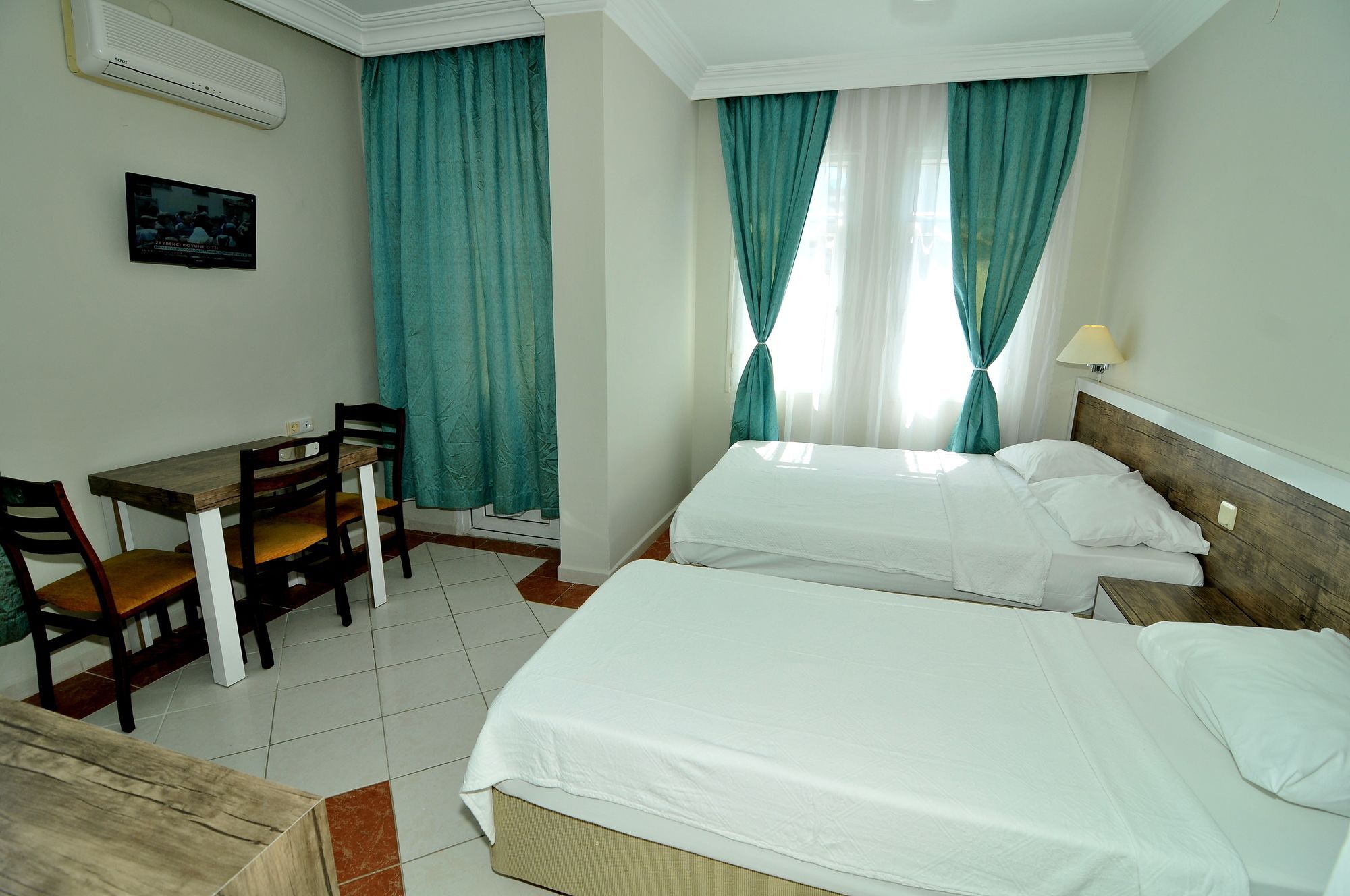Cleopatra King Aparthotel