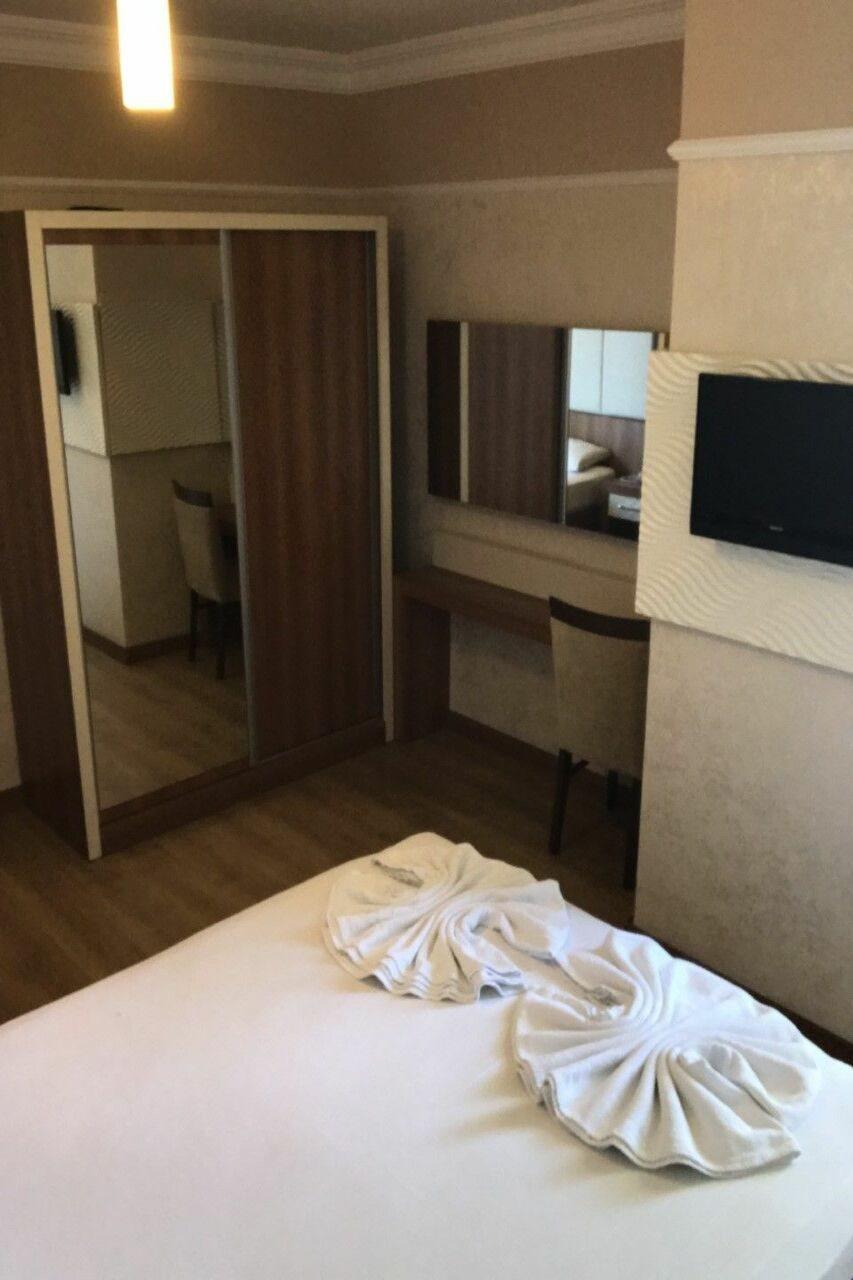 Cleopatra Tac And Hotel 2*
