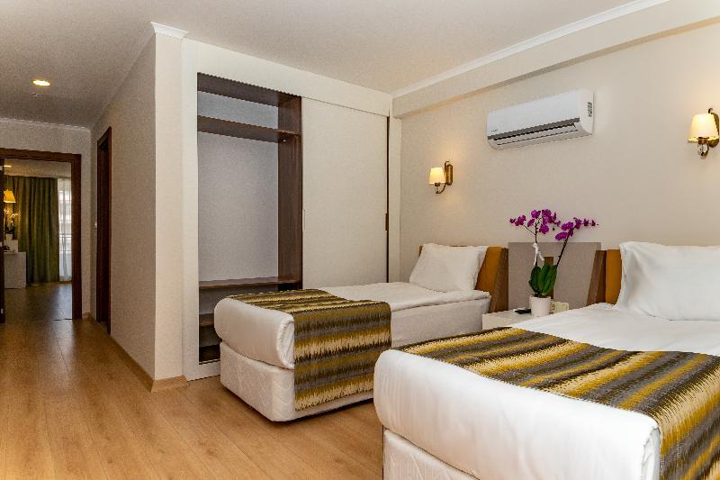 Hotel Armas Prestige 5*