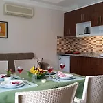 Midi Suites & Hotels