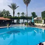 Azak Hotel