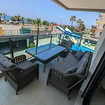 Luxurious Apartment With Sea View And Spa Center