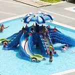 Appartement Goldcity 2 Chambres, Vue Sur Mer, Aquapark Non Inclus