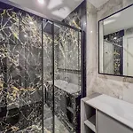Luxury Apartment In 5 Star Hotel