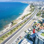 Luxury Seaview Villa With 9000 M2 Spa Access