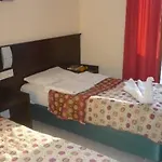 Murat Otel