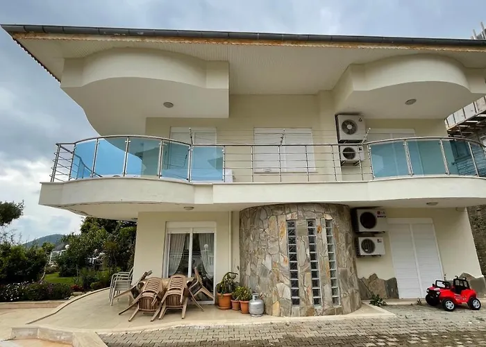 Alanya Bektas Luxury 5+2 Private Swimmingpol Villa