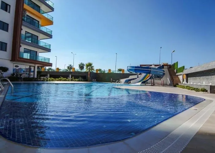 Luxurious Apartment With Sea View And Spa Center