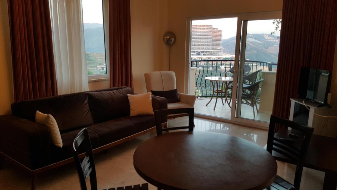 Goldcity 2 Bedroom Aparthotel *
